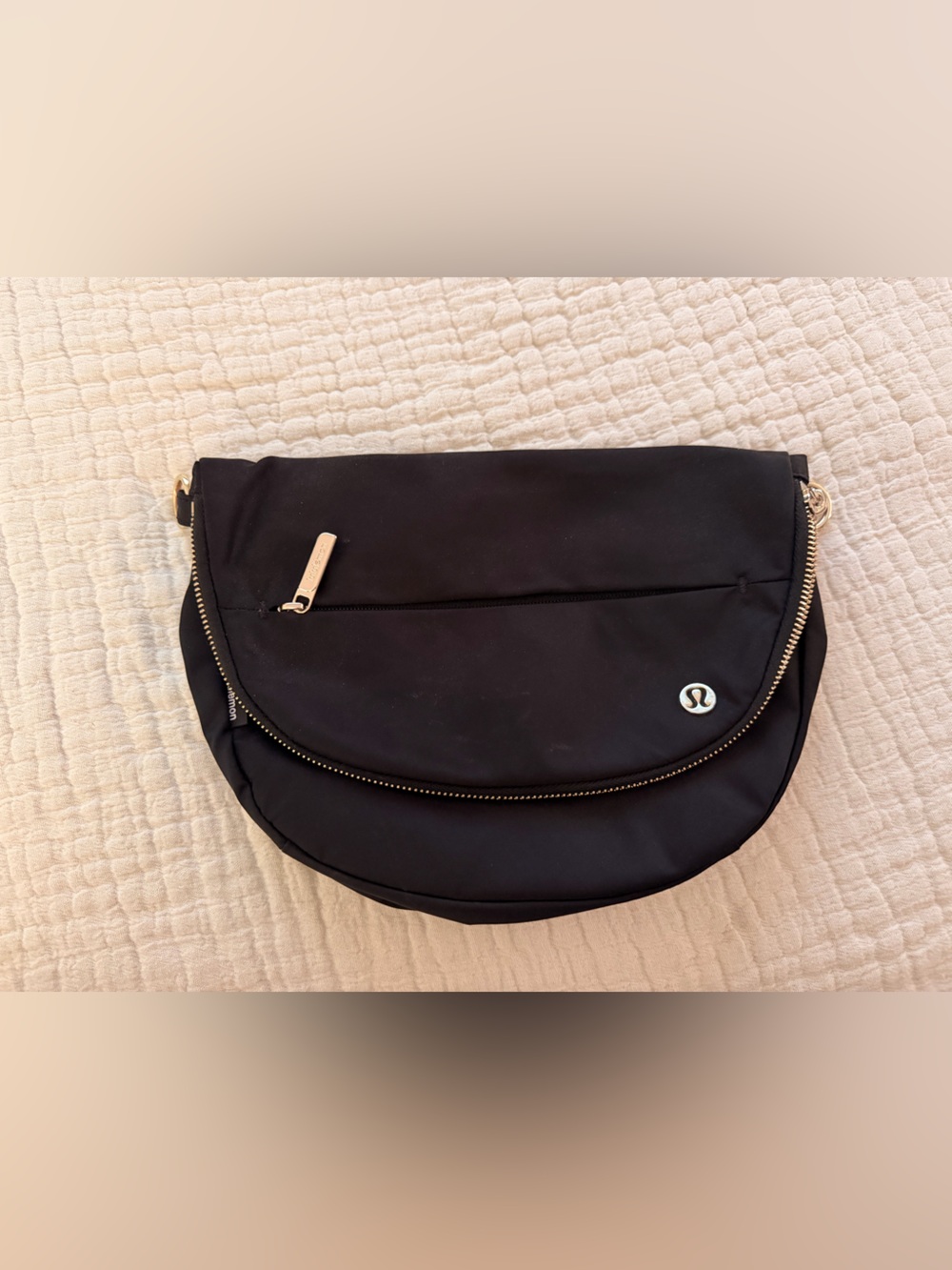 lululemon all night festive bag *NO STRAP*